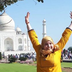 Volunteer at Taj Mahal